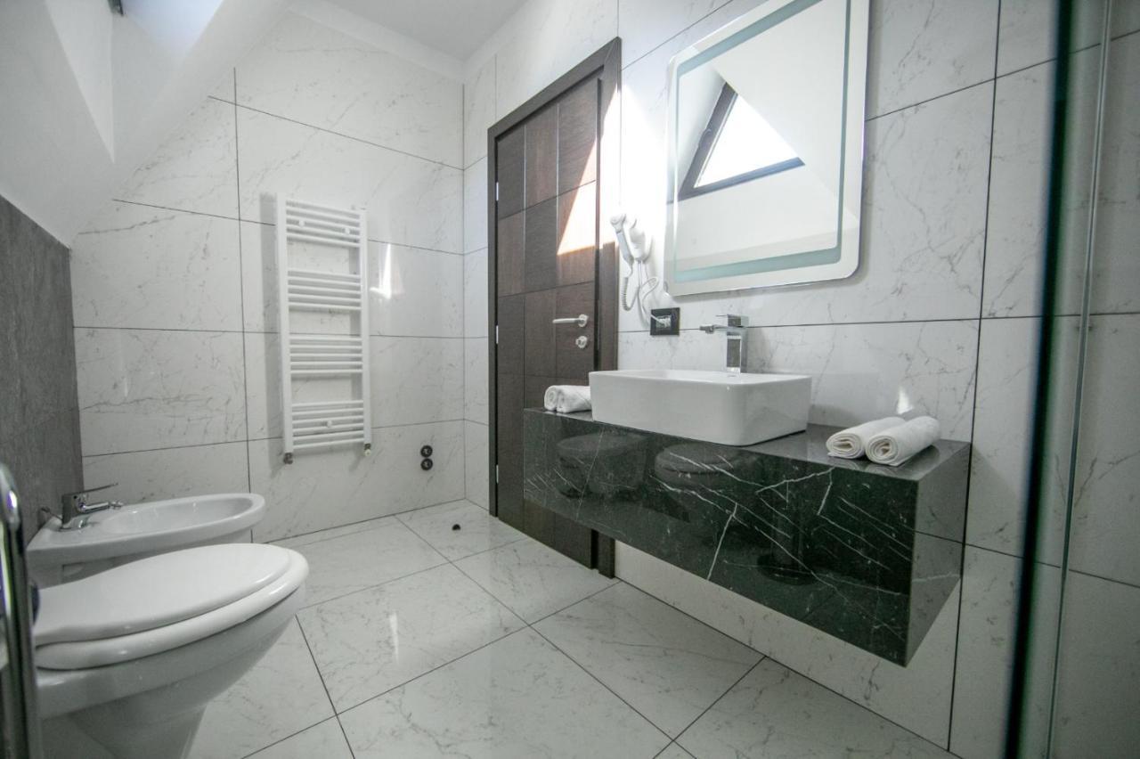Hotel Hanul Tentea-Pasul Gutai Baia Sprie Exterior foto